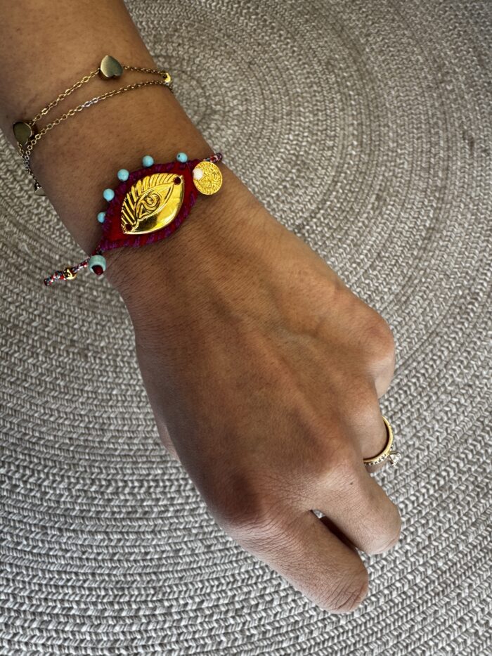 Χειροποίητο Βραχιόλι Μαρτάκι, διακοσμημένο με χρυσό μεταλλικό Μάτι - Image 1